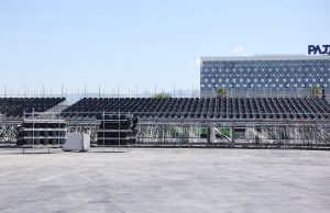 Rama inspekton stadiumin për koncertin e Kanye West: Mbi 3 500 punëtorë po punojnë 24 orë në 24