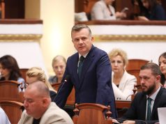Balla për protestën: kur hynë Saliu, Gonja, Qorri, flamingot ikën, ngelën sorrat dhe llumi