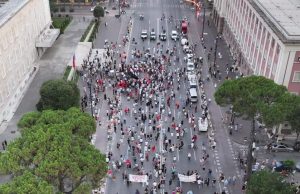 Protesta në bulevard, Balla: Ata që kishin shqetësime legjitime nuk janë më aty, kanë mbetur “sorrat”