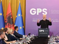 Lufta hibride dhe dezinformimi/ Rama: “Revolucioni i flamingove”, shembull i një fushate dezinformimi