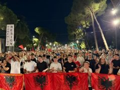 Marshim masiv në Tiranë, protestuesit japin ultimatum: Dita e 40-të pritet me pjesëmarrje edhe më të madhe