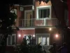 Shpërthimi i bombolës së gazit në Lezhë/ Mes gjashtë të plagosurve dy fëmijë, 40-vjeçari dërgohet te Trauma