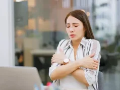 Nga 38 gradë jashtë në 20 brenda/ Çfarë i ndodh trupit nga kondicioneri dhe ndryshimet e forta të temperaturës