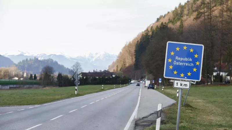 austria-nis-kthimin-e-emigranteve-ne-itali-zbaton-paktin-e-ri-te-be-se-transferimet-e-para-qe-prej-qershorit