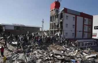 Video/ Kolumbi, rëndohet bilanci i tërmetit: 111 të vdekur, fëmijë nën rrënojat e spitalit
