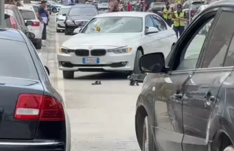 Aksident i rëndë në Vlorë, makina përplas monopatinën elektrike