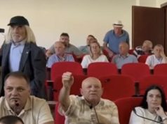 Tensione në Maliq për hartën e re territoriale, socialistët braktisin mbledhjen: Asnjë vendim për bashkimin me Korçën