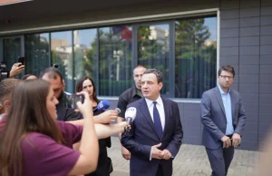 Takimi që mund të zhbllokojë krizën/ Kurti dhe Abdixhiku përballë në Kuvend, në tryezë konstituimi i institucioneve