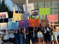Kryebashkiaku i Divjakës kundër reformës, thotë se do të mbrojë bashkinë së bashku me qytetarët.