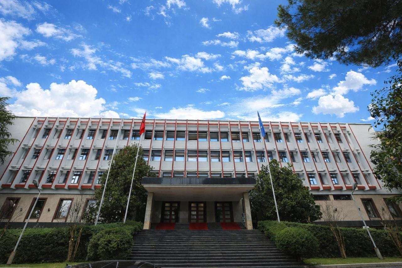 festivali-folklorik-i-rmv-ne-pustec-dhe-injorimi-i-himnit-shqiptar-flet-kryebashkiaku-une-kerkova-qe-te-ekzekutohej-pas-atij-maqedonas-por