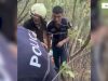 Shkoi të rregullonte tubin e ujit dhe ra në humnerë, operacion i vështirë shpëtimi