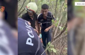 Shkoi të rregullonte tubin e ujit dhe ra në humnerë, operacion i vështirë shpëtimi