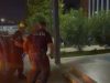 Vodhi një automjet dhe, gjatë tentativës për t’u larguar, përplasi disa automjete dhe goditi një punonjës Policie, arrestohet në flagrancë 35-vjeçari italian.
