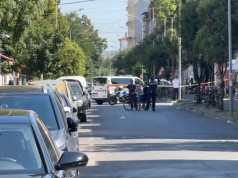 Plagosi me armë fqinjin në Shkodër, vetëdorëzohet pas disa orësh 70-vjeçari Pjerin Bitani
