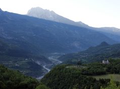 Masakër në Dukagjin/ Vriten me armë babë e bir, një tjetër lufton për jetën! Policia zbarkon në fshatin Mgull