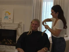 Video/ Shqiptarja pas ndryshimit të Haaland. Juna Ademi i pret flokët yllit të Manchester City