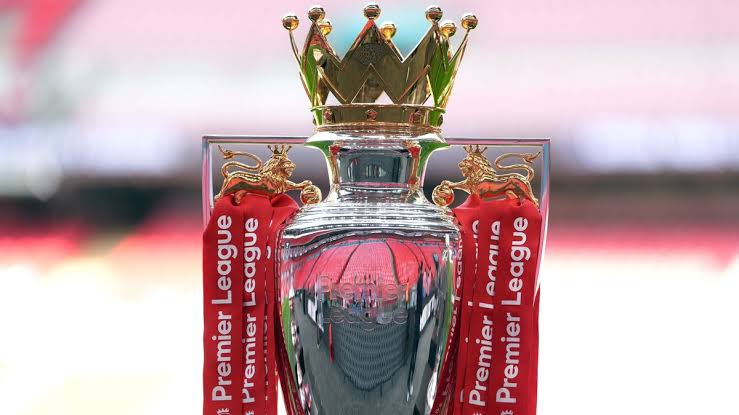 premier-league-nis-sezonin-e-ri-me-rregulla-te-reja-ndryshon-var-i-dhe-koha-e-rifillimit-te-lojes