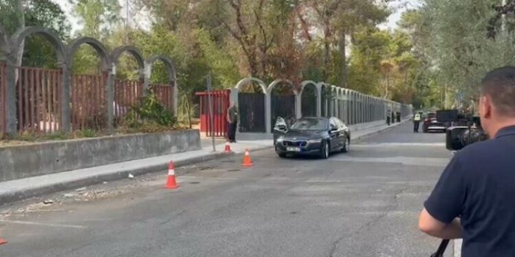 ne-pranga-jo-vete-agasi-protesta-e-89-qytetaret-kerkojne-arrestimin-e-rames-dhe-ballukut
