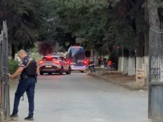 RENEA “kreh” varrezat e Korçës, në kërkim autori i dyshuar i vrasjes së 20-vjeçarit