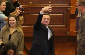 Kriza pa fund në Kosovë/ PDK dhe Aleanca çojnë Qeverinë “Kurti 4” në Kushtetuese