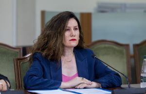 Në mesditë Hyseni del para GJKKO/ Dy në burg për dosjen Agasi; Shefi i Policisë Shkencore dyshohet se i dërgoi ekspertizën sekrete të makinës
