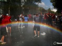 “Jeni argëtuar me flamingot”/ Rama ironizon protestat para parlamentarëve të BE-së: Në Instagram duken më të shumtë e më të bukur