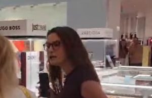 Incidenti me Iris Luarasin/ Zv/kryeministrja, Koçiu: “Nuk është protestë, është dhunë e shëmtuar”