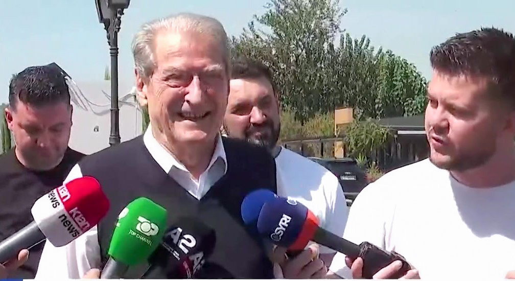 une-erdha-berisha-niset-drejt-shba-se-pas-14-vitesh-udhetimi-i-viteve-per-shqiperine-zbulon-ke-do-te-takoje