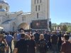 Vuçiç shmang varrimin e Ratko Mlladiçit/ Dërgon të birin dhe ministrat, mijëra serbë nderojnë “Kasapin e Bosnjës”