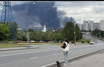 Sulm masiv me dronë mbi Moskë/ Goditet rafineria, dy të vdekur dhe 400 të evakuuar