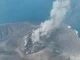 Shpërthen “fëmija” i Krakatoas/ 150 mijë pasagjerë bllokohen, mbyllen 8 aeroporte në Indonezi