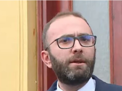 Bardhi ngre alarmin: Parlamenti po bllokon opozitën dhe vendimet e Kushtetueses Gazment Bardhi gjatë deklaratës për kontrollin parlamentar dhe vendimet e Gjykatës Kushtetuese