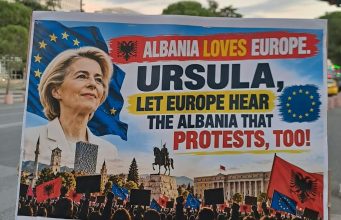 Protesta në ditën e 123-të, mesazh për Von der Leyen: “Lëre Europën të dëgjojë Shqipërinë që proteston”