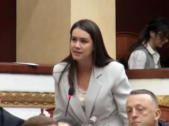 “Kush jeni ju që prekni moralin e femrave”/ Kiduina Zaka përplaset me Nokën: Po qe burrë, dil e fol aty