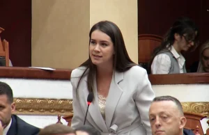 “Kush jeni ju që prekni moralin e femrave”/ Kiduina Zaka përplaset me Nokën: Po qe burrë, dil e fol aty
