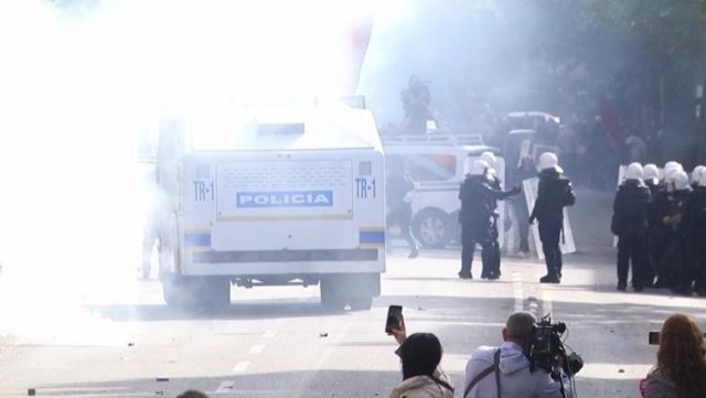1792052971_protesta