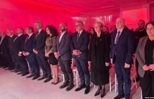 Shqiptarët bashkohen kundër përçarjes në Serbi! 8 parti në një listë, Kurti i uli në një tryezë: Synojnë të trefishojnë deputetët në Beograd