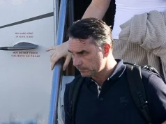 U arratis në SHBA/ Flávio Bolsonaro pas zbritjes në Miami: Unë jam presidenti i Brazilit!