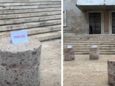 Protestuesit i thyen dhe i dogjën karriget, Rama i zëvendëson me stola guri! Ftesa për dialog në ditën e dhjetë të protestave