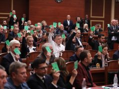 Balla pas votimit të Reformës Territoriale: Kush mendon se do të na ndalë me molotovë e gurë, i ka bërë llogaritë gabim