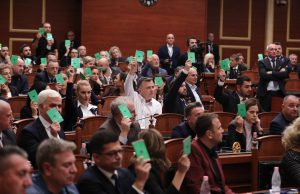 Balla pas votimit të Reformës Territoriale: Kush mendon se do të na ndalë me molotovë e gurë, i ka bërë llogaritë gabim