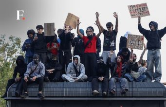 Nga Parisi në Tiranë, studentët ndezin Europën! Çfarë fshihet pas valës së revoltave që mbërriti edhe në Shqipëri?