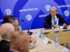 Berisha mbledh aleatët për “Territorialen”: Rama do ta përdorë hartën për pushtetin e tij, ne kërkojmë 100 bashki