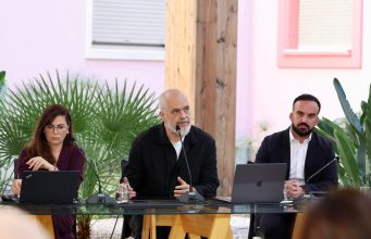 Rama hap “bibliotekën e fshehtë” të qeverisë: Online dosja Sazan-Zvërnec, radha i vjen KAYO-s dhe Milot-Balldrenit