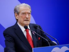 Rama refuzon dorëheqjen, Berisha: E ka të humbur çdo betejë! Policia të mos prekë studentët
