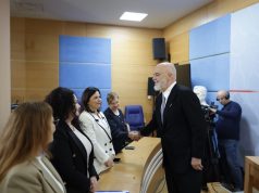 Rama me drejtuesit e gjimnazeve: Grupe ekstremiste pas dhunës në protesta, synojnë destabilizimin e Shqipërisë dhe pengimin e integrimit në BE