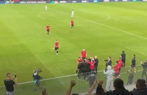 VIDEO/ Asllani ndez “Air Albania”. Supergol ndaj San Marinos, kuqezinjtë shpërthejnë në festë