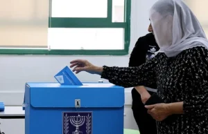 Në dorë të arabëve/ Izrael, Netanyahu kryeson numërimin por mbetet pa shumicë!