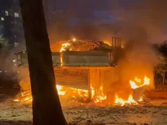12 orë dhunë dhe shkatërrim në Tiranë, digjen biznese e sulmohen banka! 26 të lënduar nga protesta