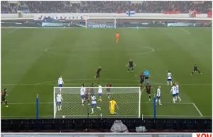 Kuqezinjtë humbin 2-1 në Helsinki, kartoni i kuq i Berishës ndryshon ndeshjen